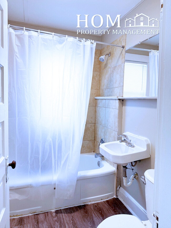 Photo - 110 Bradley St