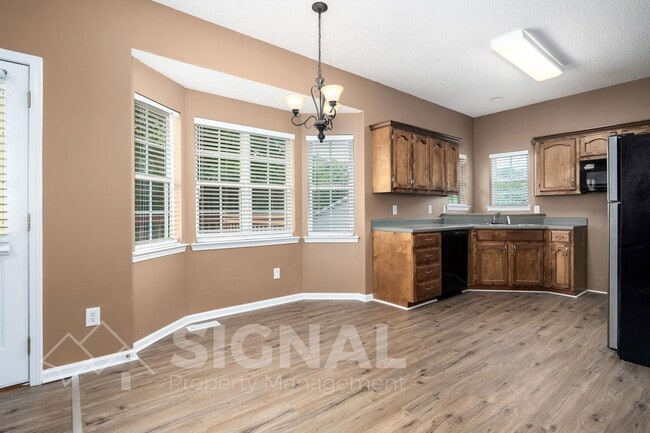 Photo - 1719 Annendale Dr