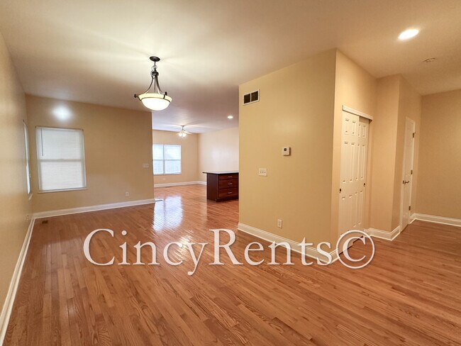 Photo - 2931 Eden Ave