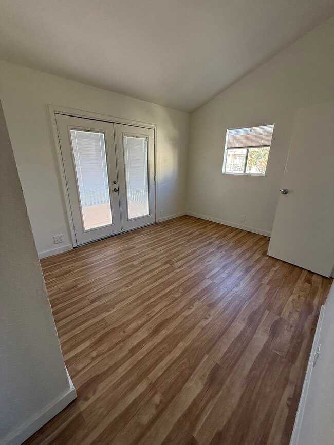 Photo - 20 Maha Rd Unidad A upstairs