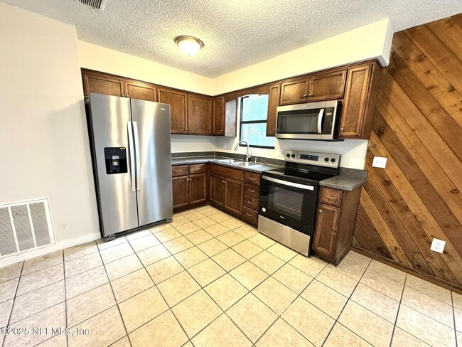 Photo - 119 Arden Dr