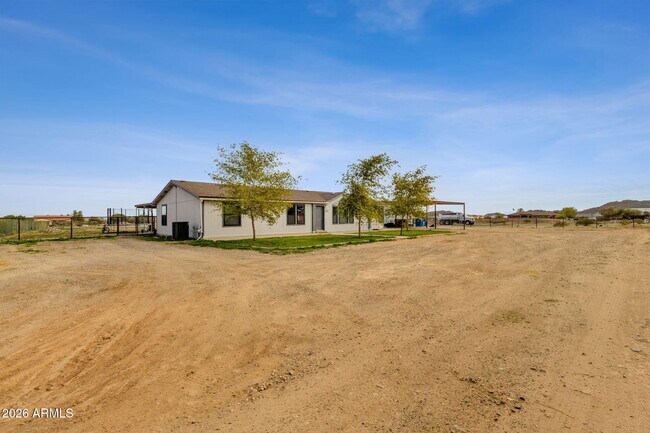 Photo - 851 W Quail Cir