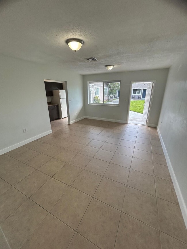 Photo - 7421 Venetian St Unit 2