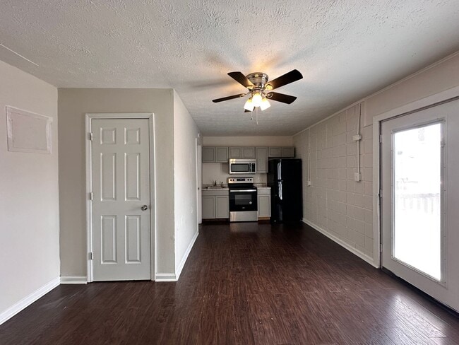 Photo - Studio 28 Apartments