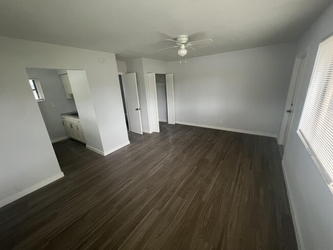 Photo - 1150 W Blue Heron Blvd Apartment Unit 1