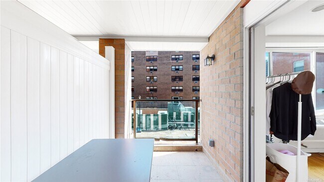 Photo - 63-14 Queens Blvd