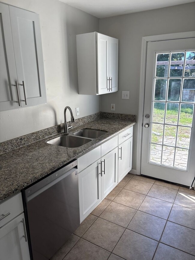 Photo - BILOXI - 3 BED/2 BATH HOME LOCATED IN THE HEART OF THE CITY - CLOSE TO BEACH