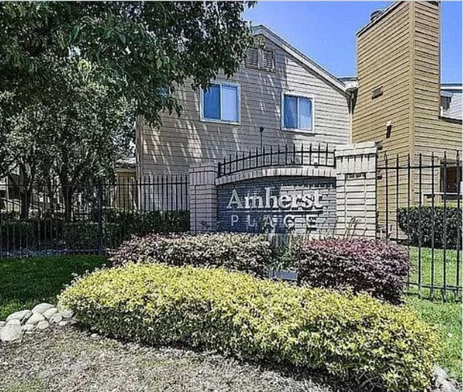 Building Photo - Two Bedroom Two Bath Condominium Unit 60011 - 1019 Dornajo Apt 142