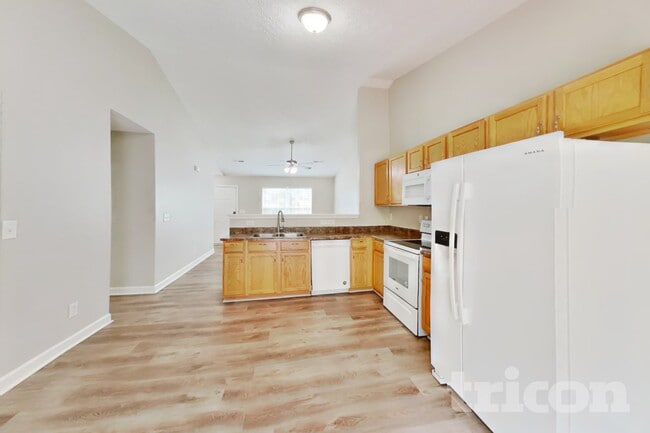 649 Belgium Dr