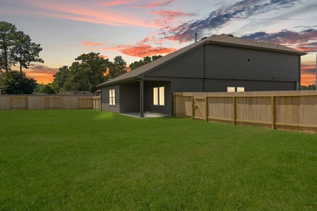 Photo - 16727 Hemlock Frst Ln