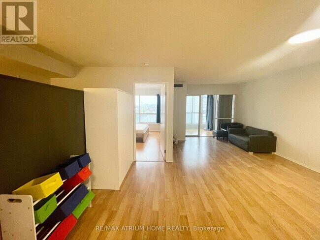 Photo - 1470 Midland Ave Unité 1106