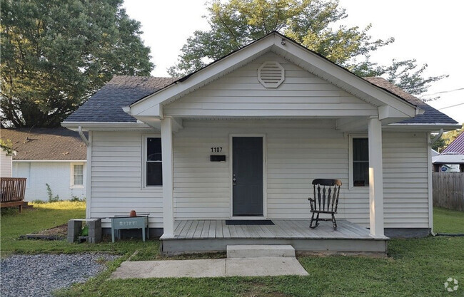 Building Photo - 1107 W Cawson St Rental