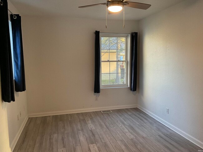 Photo - 107 N Rufus St