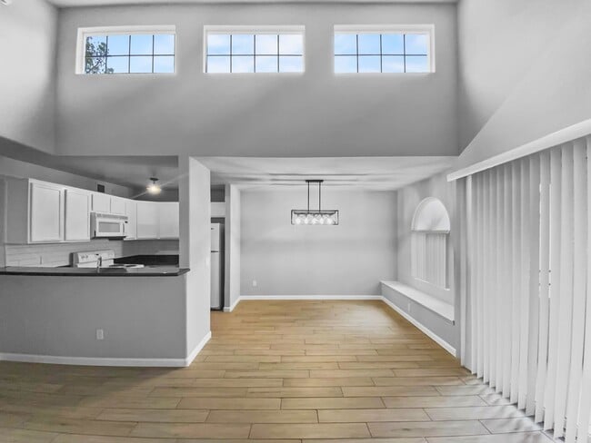 Photo - Lovely 3 Bedroom Condo! First 2 weeks free, Will be available May 1st Unit 278