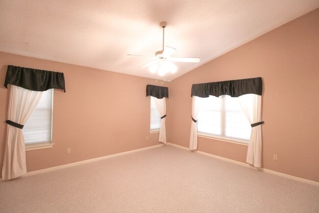 Photo - 10323 Quail Meadow St