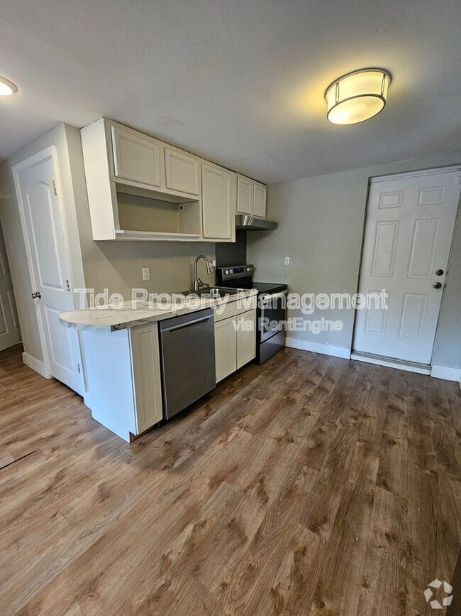 Building Photo - 1045 Seaside Ln Rental