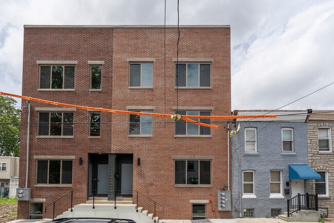 Building Photo - The Grove