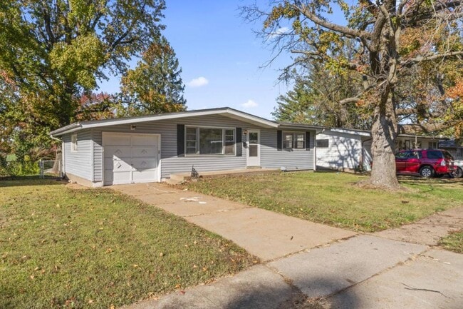 Photo - 9115 Clarion Dr