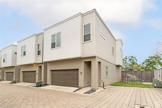 Building Photo - 602 Thornton Rd Rental