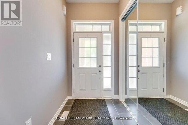 Photo - 186 Degraaf Cres