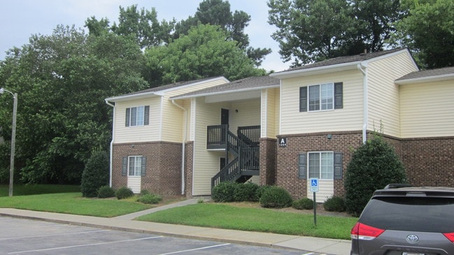 Photo - Fox Ridge Apartments