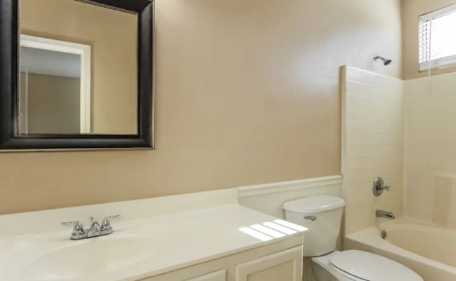 Photo - 2438 E Mobile Ln