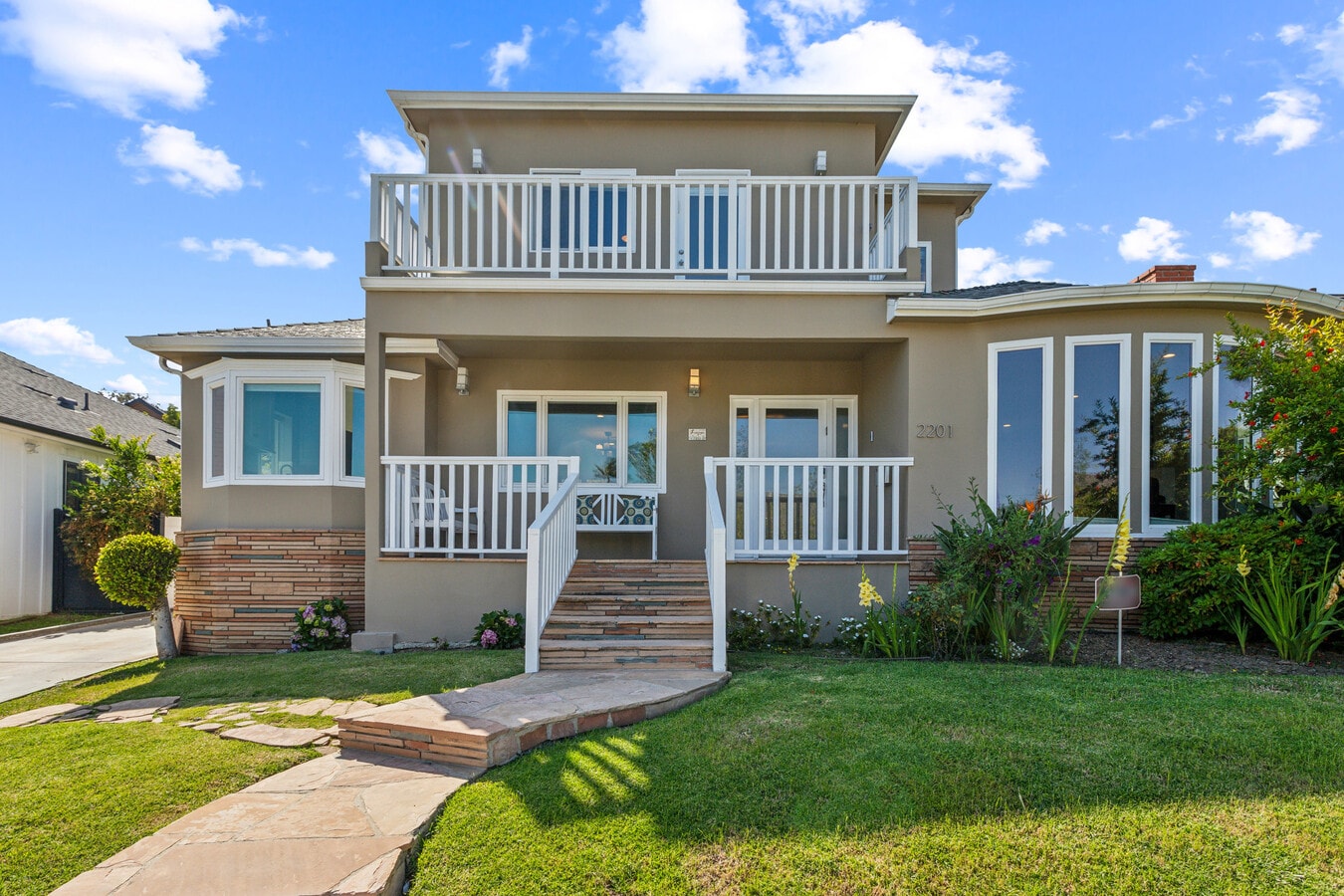 Photo - 2201 S Beverly Dr