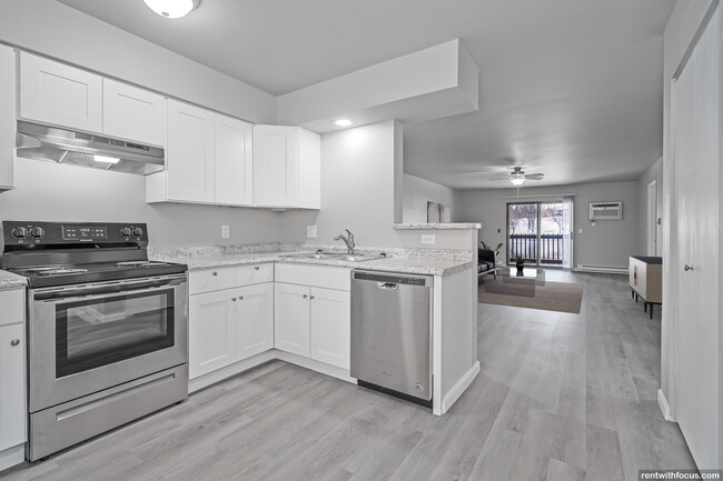 Building Photo - Fox Shores Rental