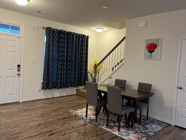 Photo - 4002 Carrie Ml Xing