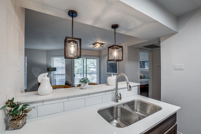 Photo - Tenison at White Rock