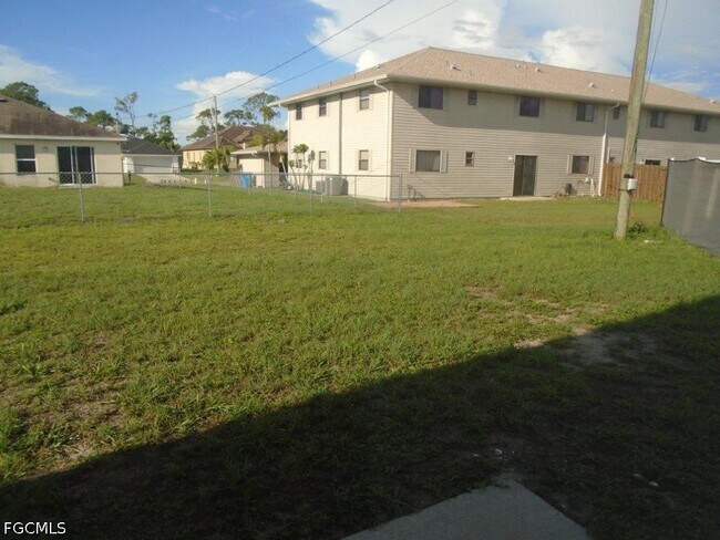 Building Photo - 1228 Trafalgar Pkwy
