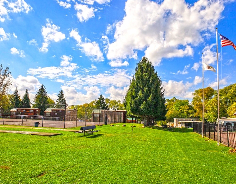 Building Photo - Lakeland Apartments