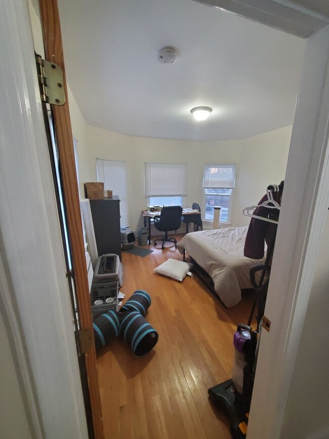 Photo - 185 Beacon St