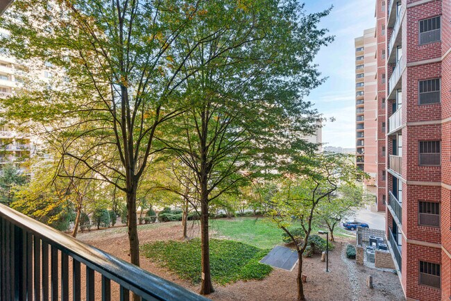Photo - 1200 N Veitch St Unit SI FL8-ID1257