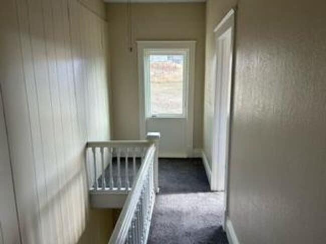 Photo - 221HEN Unit 221