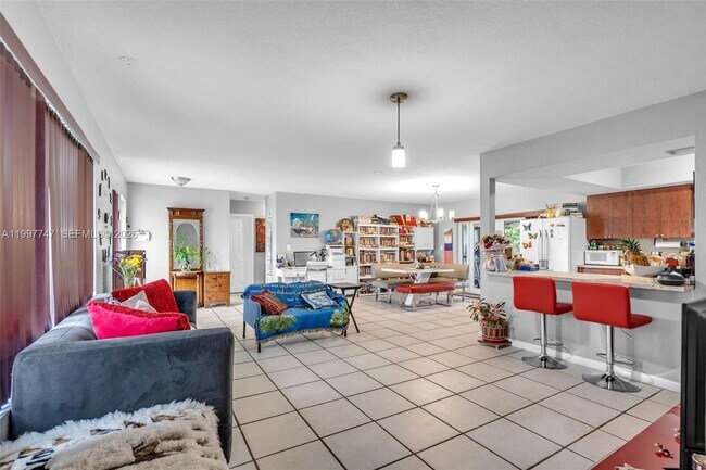 Photo - 17930 NE 6th Ave