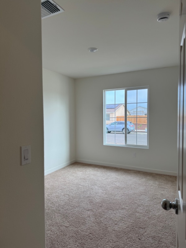 Photo - 221 Dylan St