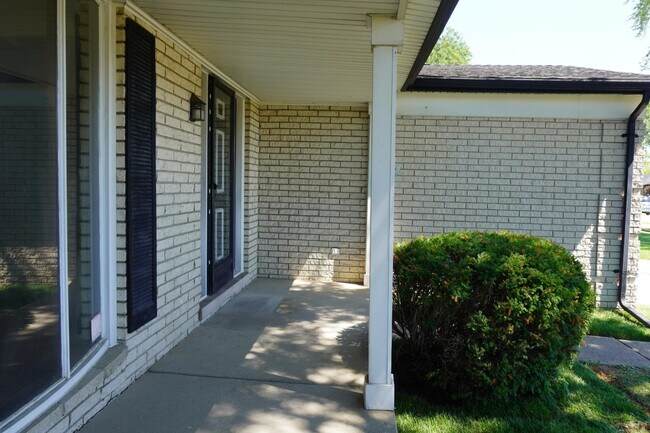 Photo - 4415 Fox Hill Dr