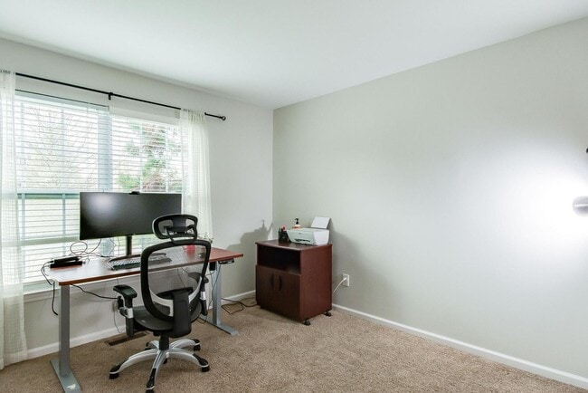 Photo - 216 Rockcrest Way