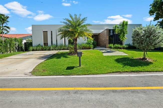 Photo - 655 Layne Blvd