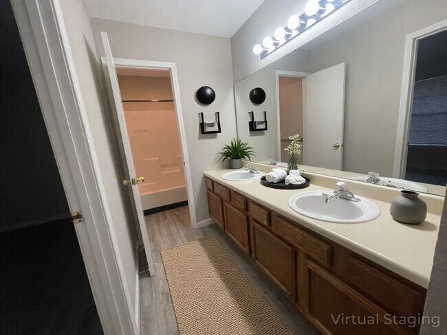 30 Fall Creek Dr Unit 2