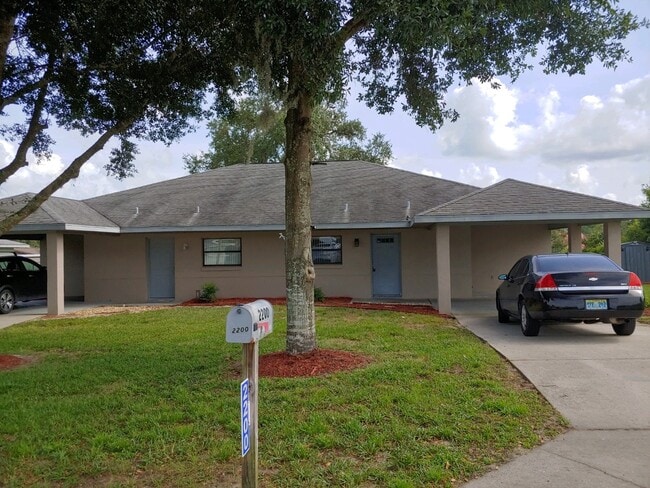 Photo - 2200 W Silver Hill Ln Unit 2200