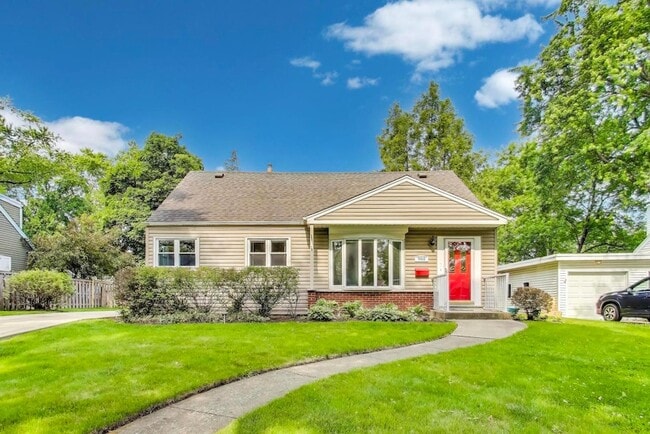 Photo - 950 N Haddow Ave House