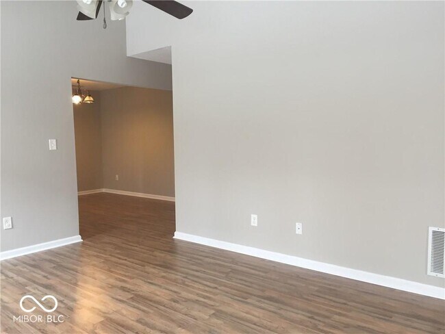 Photo - 3811 Gray Heather Ln