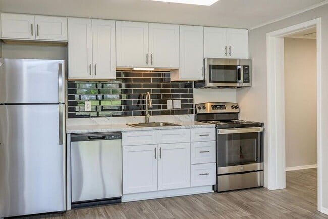 Photo - 124 Safe Harbor Dr Apartment Unit 124