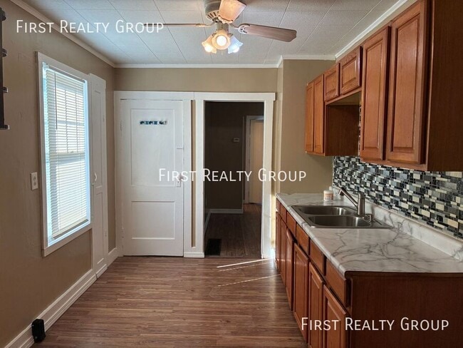 Photo - 2144 Neff Rd