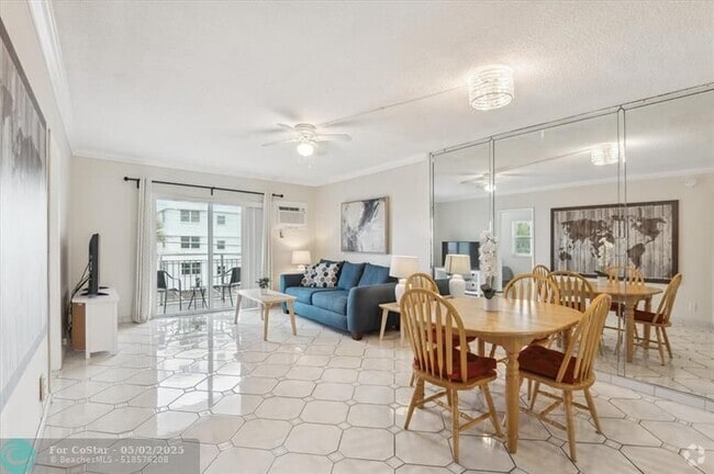 Building Photo - 720 Orton Ave Unit 206 Rental