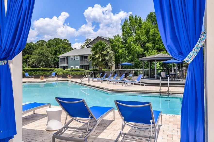 Stonebrook apartments — community photo