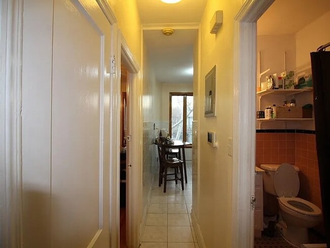 Photo - 7209 Narrows Ave Unidad 2F