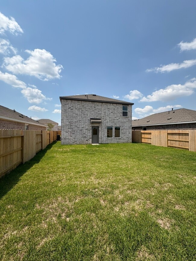 Photo - 16810 Great Highlands Dr